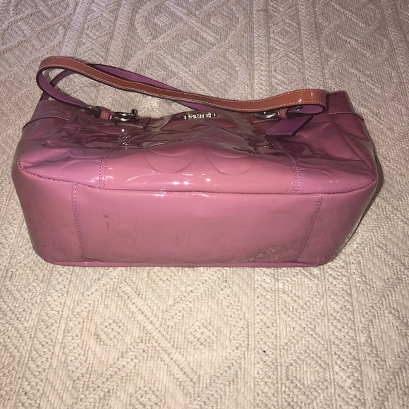 Coach Mauve Patented Leather Purse - Picture 4 of 5
